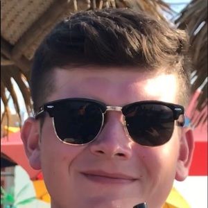 Meet your Posher, Kevin